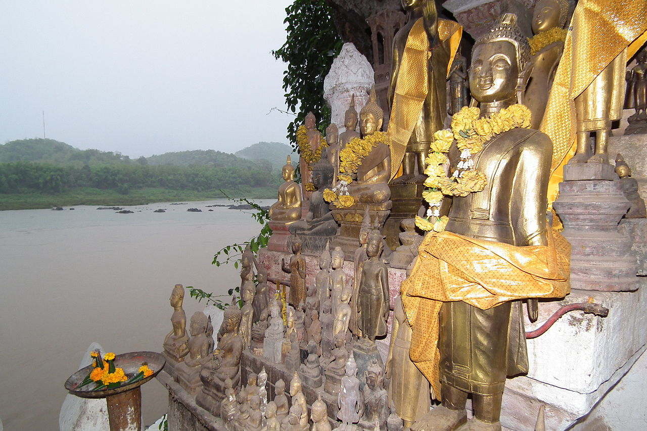 Pak Ou Caves, Laos