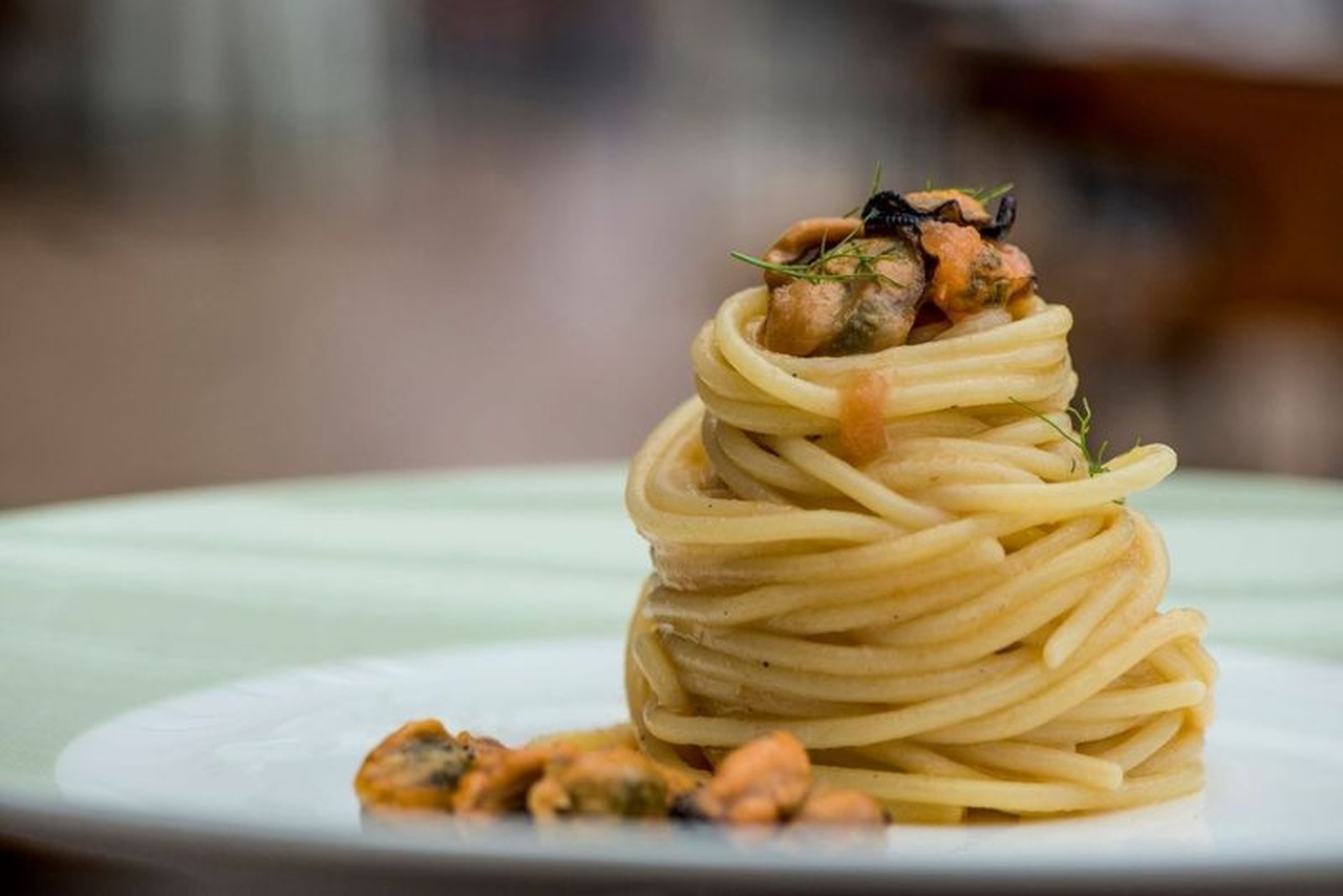 Spaghetti with local mussels, Palmaria Restaurant